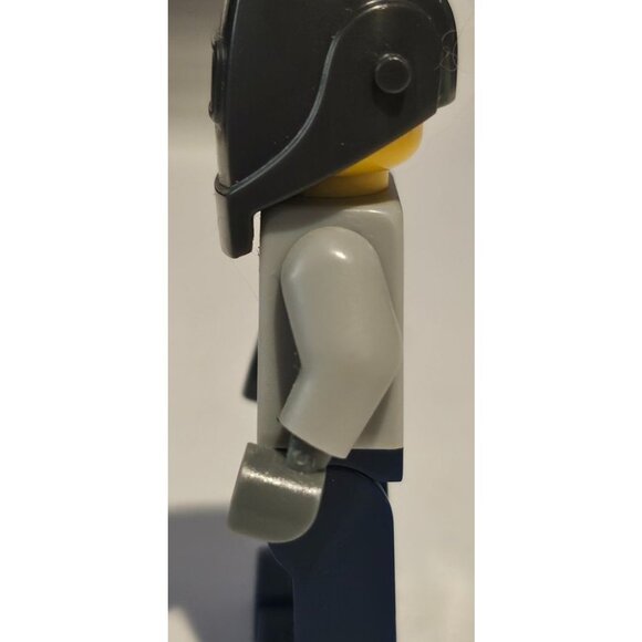 LEGO Minifigure Series 11 Welder 71002 Col172 Mini Figure Missing Accessories - Picture 6 of 8